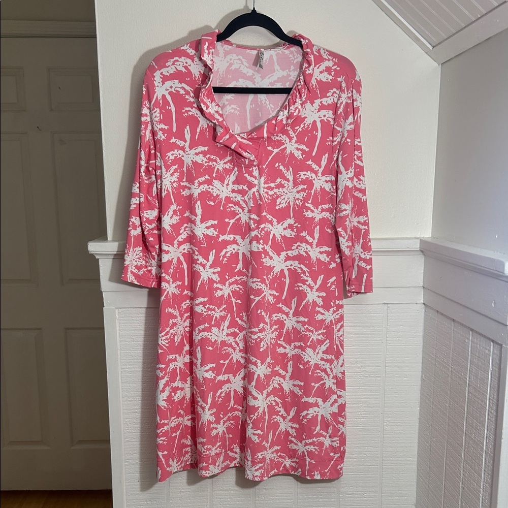 Lulu-B Pink and White Palm Tree Design 3/4 Sleeve Dress size Medium UPF 50